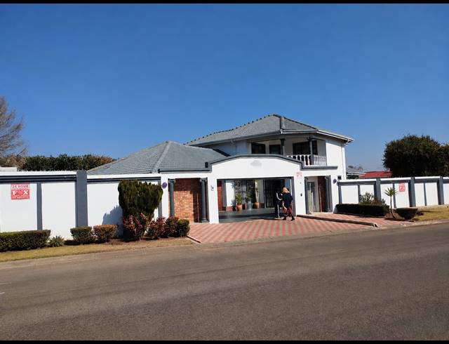 4 BEDROOM HOUSE FOR SALE IN BRACKENDOWNS